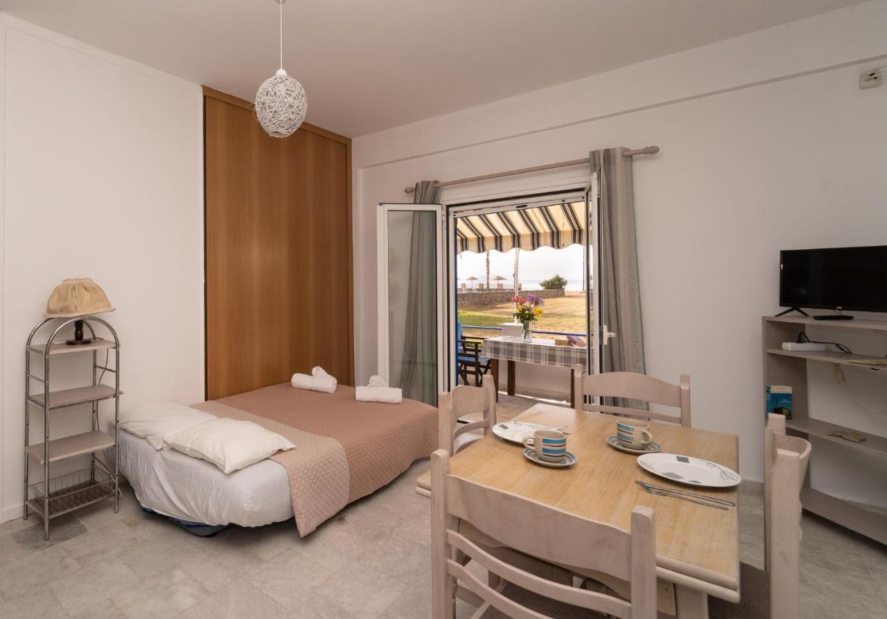 Apartment Blue Finikounta