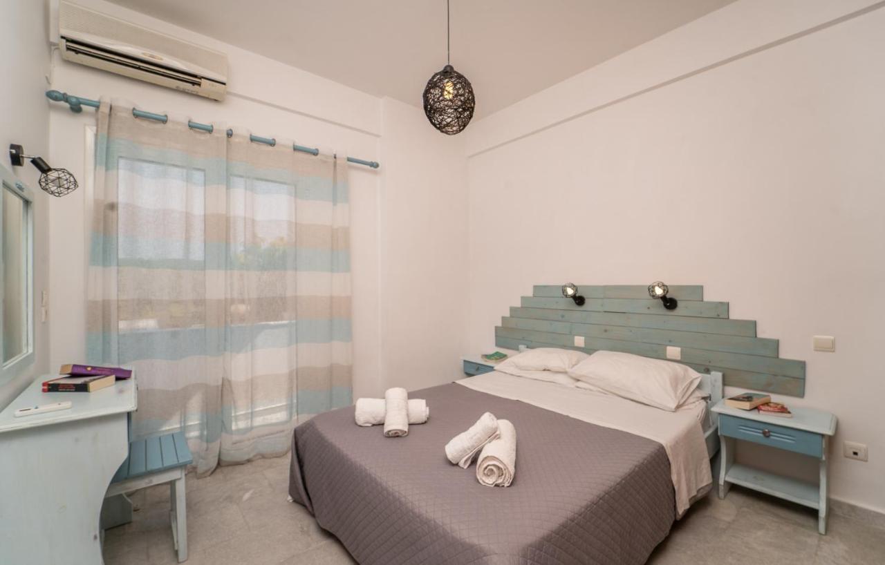 Blue Apartment Finikounda